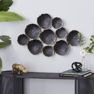 CosmoLiving by Cosmopolitan Metal Plate Wall Decor with Textured